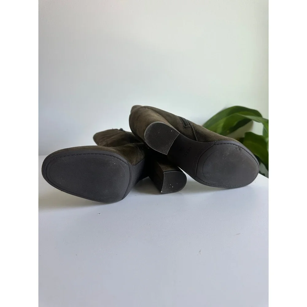 Guess Womens Olive Green Suede Ankle Boots Gold Button Block Heel Military Style